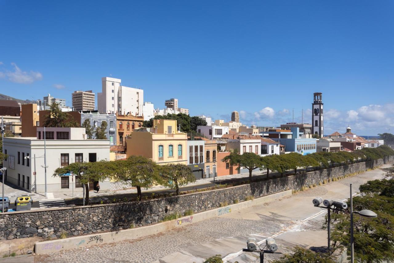 Home2Book Charming Santa Cruz Urban Center, Terrace Exterior foto